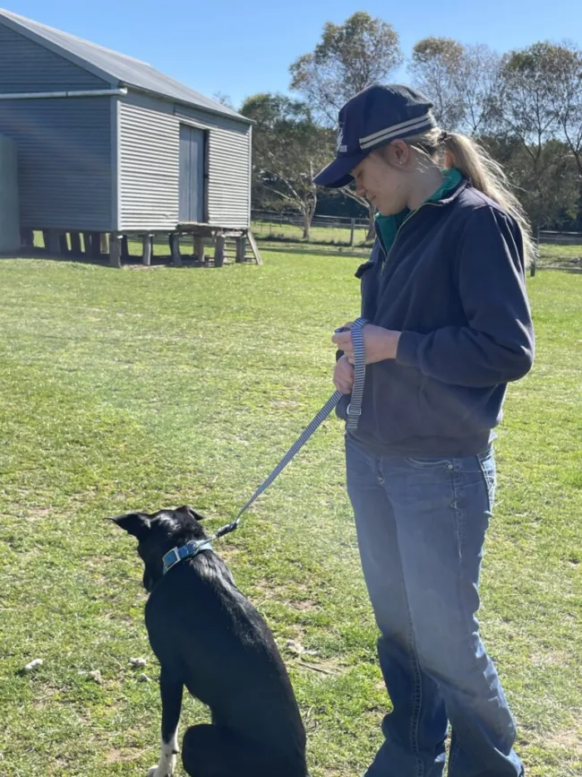 Kiarah-sit-768×1024